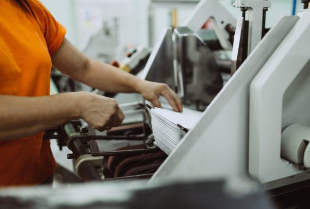 How Can a Print Shop Enhance Your Business’s Marketing Efforts? 